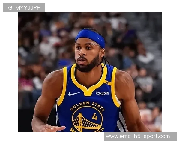 库里鼓励波杰和穆迪保持自信果断出手不必过于纠结比赛结果 库里鼓励波杰和穆迪保持自信果断出手不必过于纠结比赛结果